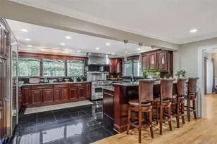 2 Jodi Dr, Manorville, NY 11949 - Photo 11
