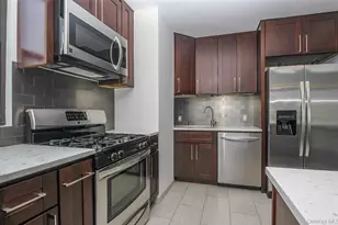 10 Cottage Pl, White Plains, NY 10601 - Photo 11