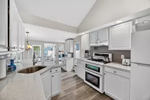 228 W Clearwater Rd, Lindenhurst, NY 11757 - Photo 9