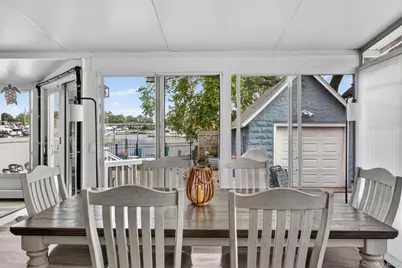 228 W Clearwater Road, Lindenhurst, NY 11757 - Photo 11