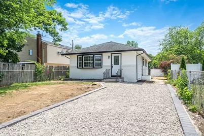 64 Cedar Drive, Bay Shore, NY 11706 - Photo 11