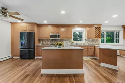 26 Sebastian Court, Hopewell Junction, NY 12533 - Photo 15
