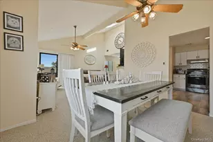 127 Laurel Ln, Wantagh, NY 11793 - Photo 13