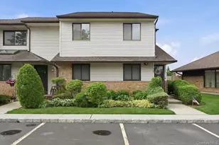 127 Laurel Ln, Wantagh, NY 11793 - Photo 3
