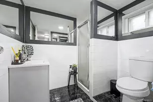 89-26 210th St, Queens Village, NY 11427 - Photo 5
