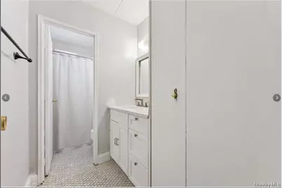 1085 Warburton Avenue #120, Yonkers, NY 10701 - Photo 7