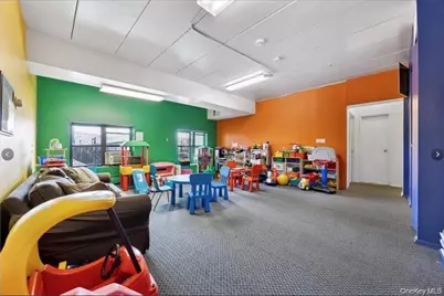 1085 Warburton Avenue #120, Yonkers, NY 10701 - Photo 15