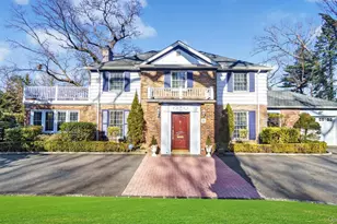 21 Bayview Ave, Great Neck, NY 11021 - Photo 1
