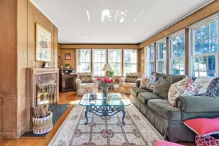 21 Bayview Ave, Great Neck, NY 11021 - Photo 7