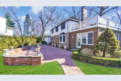 21 Bayview Avenue, Great Neck, NY 11021 - Photo 27