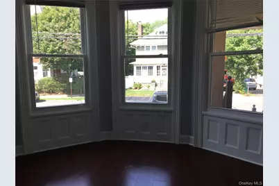 48 Parkway Road #1 flr, Bronxville, NY 10708 - Photo 3