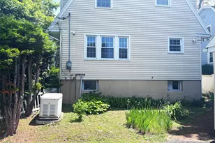 53 Ogden Ave, White Plains, NY 10605 - Photo 17