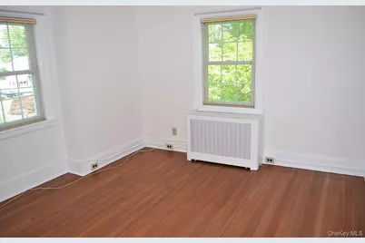 53 Ogden Avenue, White Plains, NY 10605 - Photo 13