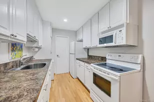 703 Drew Dr, Saint James, NY 11780 - Photo 3