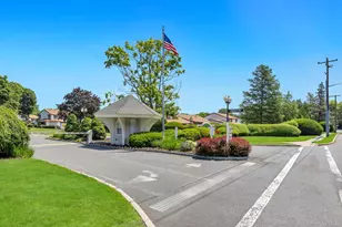 703 Drew Dr, Saint James, NY 11780 - Photo 25