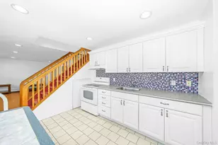 130 Coach Ln, Levittown, NY 11756 - Photo 5