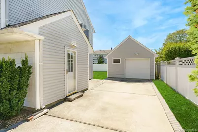 130 Coach Lane, Levittown, NY 11756 - Photo 33