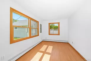 130 Coach Ln, Levittown, NY 11756 - Photo 21