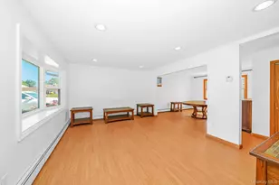 130 Coach Ln, Levittown, NY 11756 - Photo 11