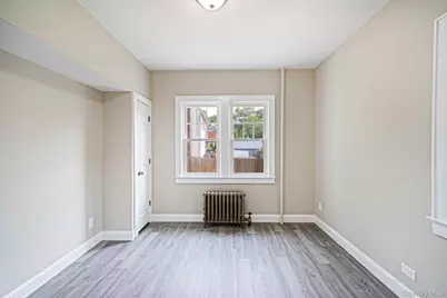 44 Elizabeth Avenue, Smithtown, NY 11787 - Photo 9