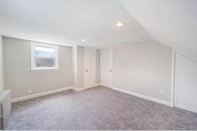 44 Elizabeth Avenue, Smithtown, NY 11787 - Photo 19