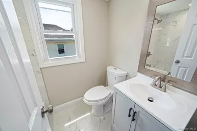 44 Elizabeth Avenue, Smithtown, NY 11787 - Photo 21