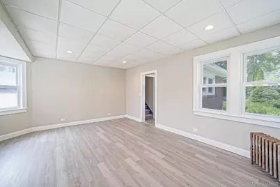 44 Elizabeth Avenue, Smithtown, NY 11787 - Photo 7