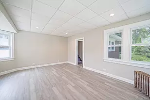 44 Elizabeth Ave, Smithtown, NY 11787 - Photo 7