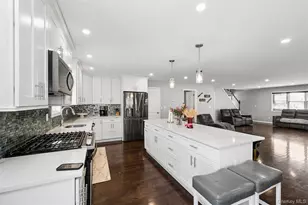 663 Arthur St, Baldwin, NY 11510 - Photo 7