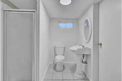 863 Prospect Avenue, Westbury, NY 11590 - Photo 25