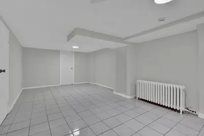 863 Prospect Avenue, Westbury, NY 11590 - Photo 23