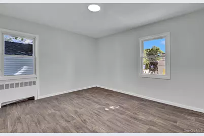 863 Prospect Avenue, Westbury, NY 11590 - Photo 15