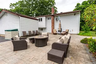 95 Haven Ave, Ronkonkoma, NY 11779 - Photo 17