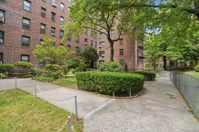 62-19 53rd Avenue #6J, Maspeth, NY 11378 - Photo 15