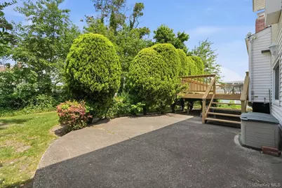 2367 Aron Drive E, Seaford, NY 11783 - Photo 27