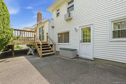 2367 Aron Drive E, Seaford, NY 11783 - Photo 31