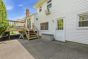 2367 Aron Dr E, Seaford, NY 11783 - Photo 31