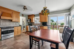 2163 Spruce St, Wantagh, NY 11793 - Photo 7