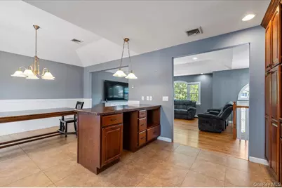 16 Taft Avenue, Bethpage, NY 11714 - Photo 11
