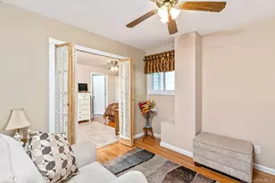 276 Parkway Dr, Calverton, NY 11933 - Photo 19