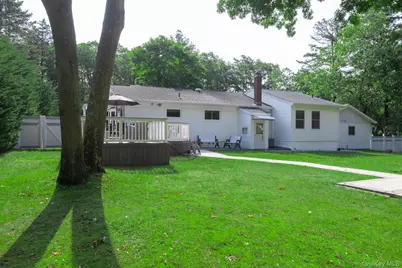 276 Parkway Drive, Calverton, NY 11933 - Photo 37