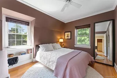 2 Alden Place #4D, Bronxville, NY 10708 - Photo 9