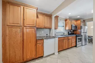 52 Eastlake Ave, Massapequa Park, NY 11762 - Photo 11