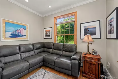 114 Fairfax Avenue, Hawthorne, NY 10532 - Photo 11