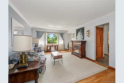 114 Fairfax Avenue, Hawthorne, NY 10532 - Photo 5