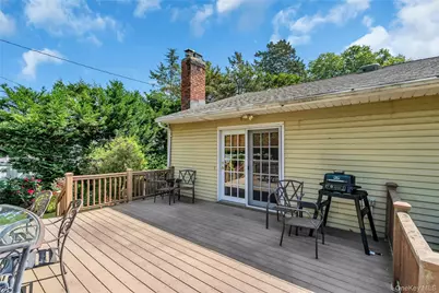 34 Aberdeen Road, Smithtown, NY 11787 - Photo 31