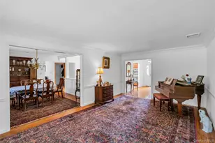 34 Aberdeen Rd, Smithtown, NY 11787 - Photo 23
