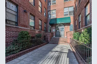 581 Academy Street #GLE, New York, NY 10034 - Photo 13