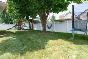 2393 Denton St, North Bellmore, NY 11710 - Photo 27