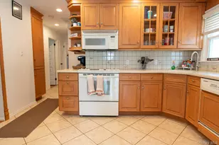 2393 Denton St, North Bellmore, NY 11710 - Photo 9
